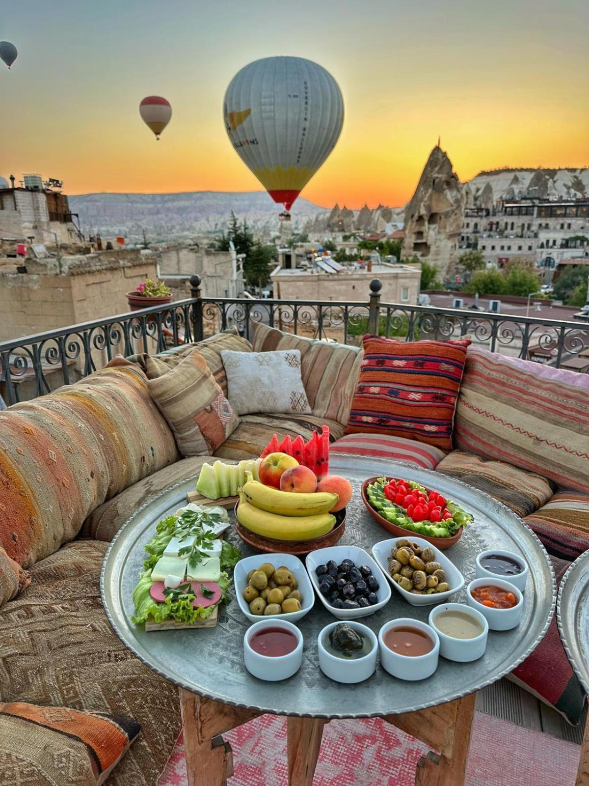 Caftan Cave Suites Göreme Eksteriør billede